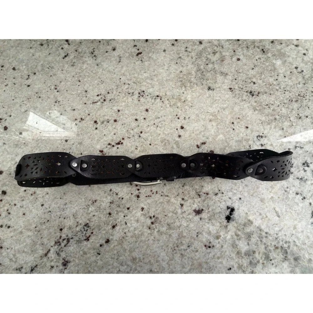 AEO American Eagle Small Black Leather Wide Cutout Belt‎ Silver Buckle
